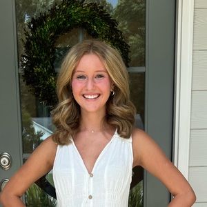 Meet your Posher, Emma grace